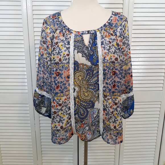 Anthropologie Tops - Anthro fig and flower lace top blouse sz med *C1